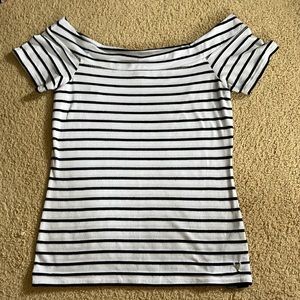 guess off the shoulder top